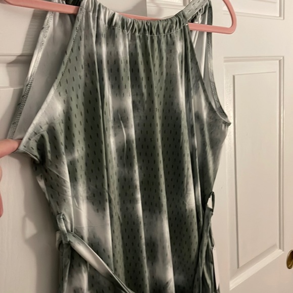 Cocoimo Tie Dye Maxi Dress fixed shoulder straps and tie belt at waist Green - Picture 6 of 16